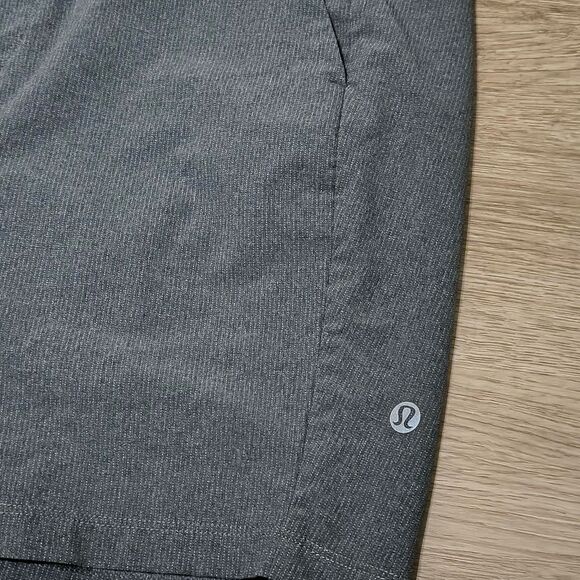 Lululemon Commission Shorts (Gray Pinstripe) - Picture 2 of 3